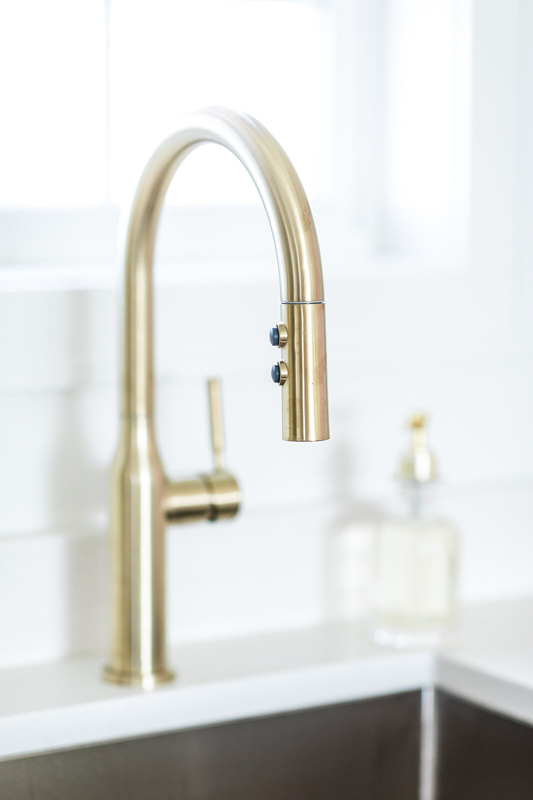 gold-kitchen-faucet.jpg